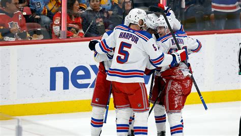 Rangers rally for 4 straight goals, beat Panthers 4-3